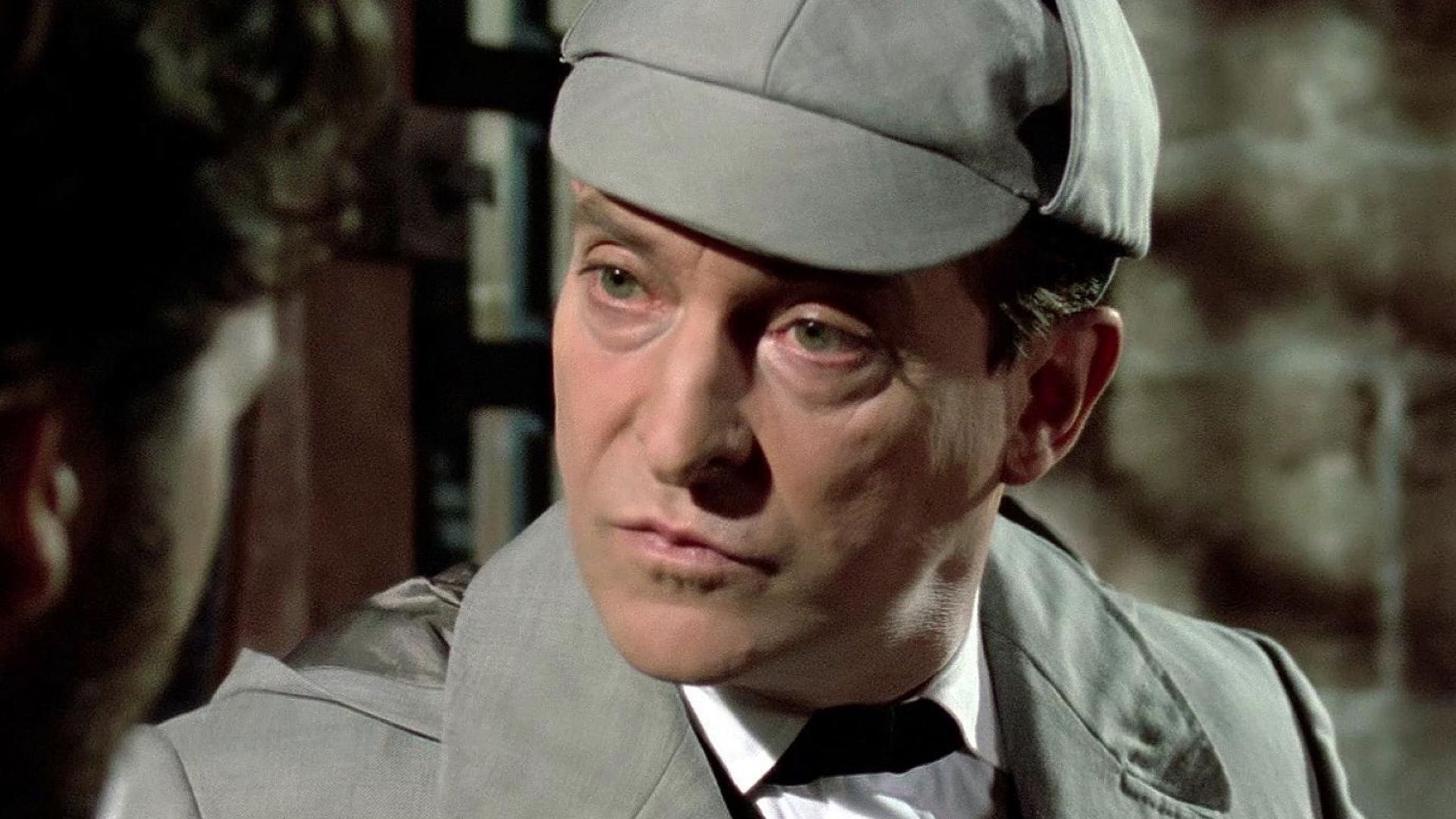 Приключения шерлока холмса 1984. 1984 шерлок холмс джереми бретт. Шерлок холмс джереми бретт мориарти. Приключения шерлока холмса 1984 1994. Приключения шерлока холмса сериал 1984.