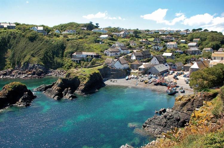 Cadgwith cove, Cornwall